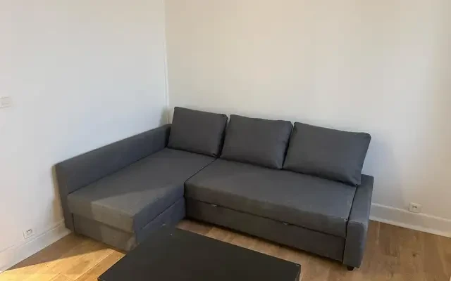 Nanterre 92e·19m²·F1·Studio·With furniture 3