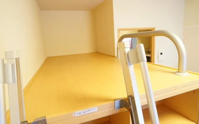 レオパレスフォーマルハウト - Ayabe student accommodation - 301号房间(带独立厨房)