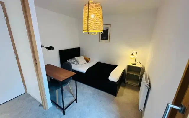 Neat single bedroom near the centre of Lyon - Lyon student accommodation - Single bedroom