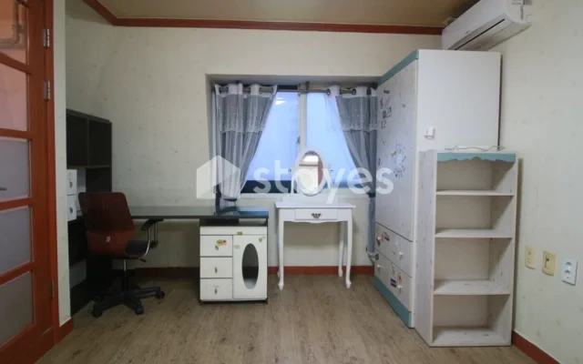 two bedrooms near Xincun Station 4