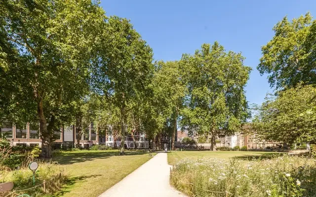Charterhouse Square, Clerkenwell, EC1M 3