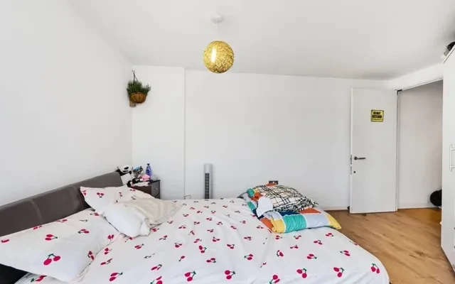 LH-Water Gardens Square 1