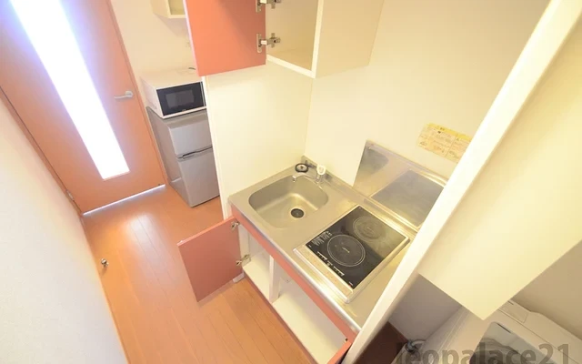 レオパレスグランシャリオＴ３ - Hakusan student accommodation - 204号房间(带独立厨房)