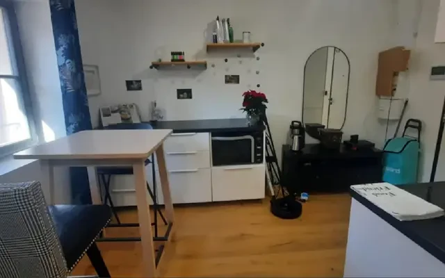studio near Rue de l'Arbre Sec 3