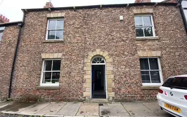 Gilesgate 0