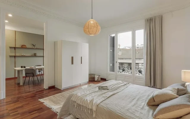Priorat - 4 bedrooms and office in Sant Gervasi 3
