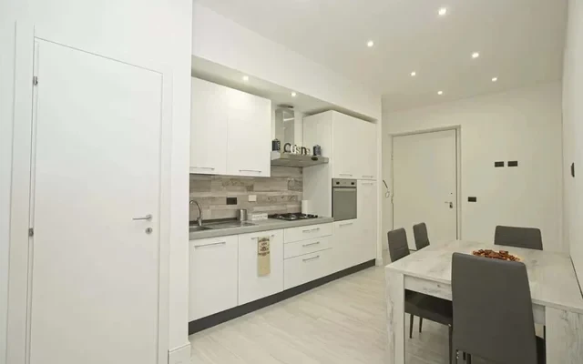 Stylish 3-bed flat near the Genoa Aquarium 1