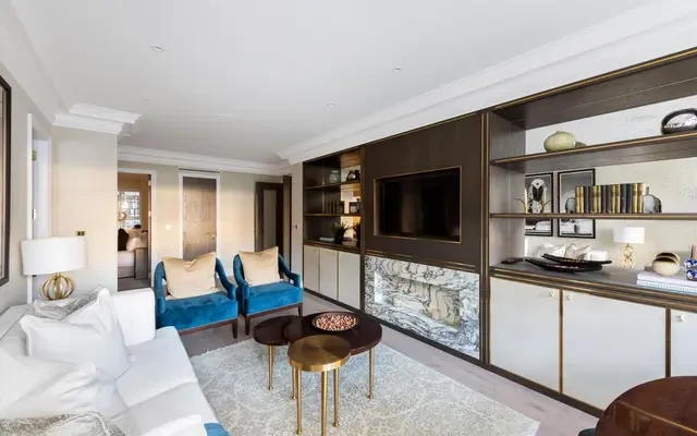 Hyde Park Place, London, W2 2LE 2