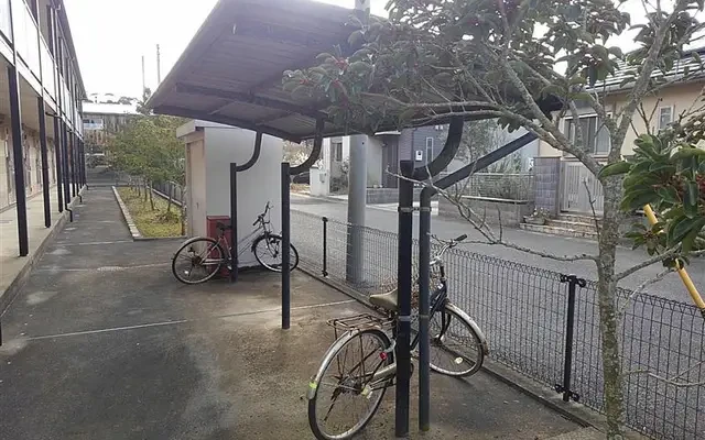 レオパレスヴィクトワール - タジマシの学生向け宿泊施設 - 101号房间(带独立厨房)