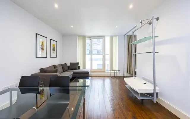 Praed Street, West End, London, W2 1JE 3