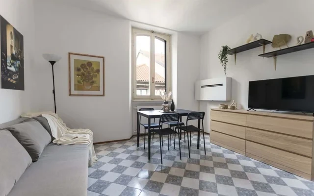 Via Pasteur 2