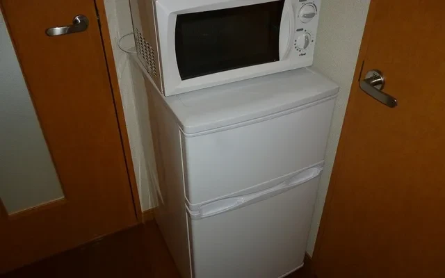 レオパレスグリーンウッド 4