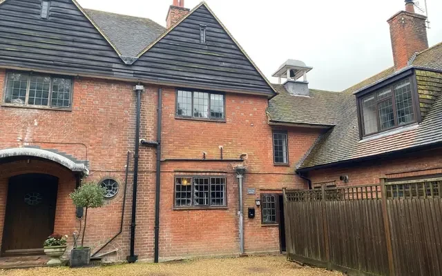 Watling Street, Cobham, Gravesend, Kent, DA12 3BH 0