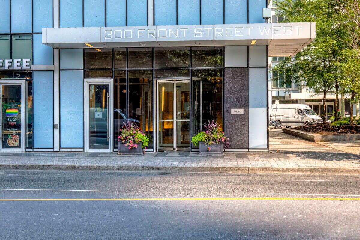 300 front st west 2