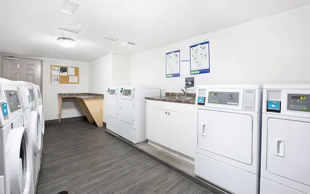 Dufferin Terrace Apartments 2