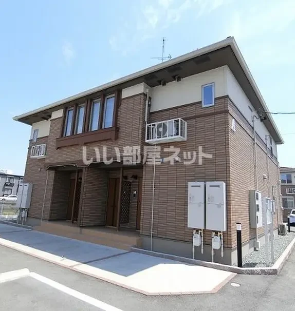 サン パインテイル A 2階