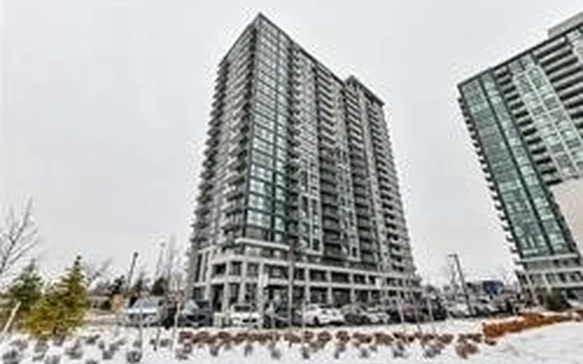 Entire Place·2B2B···349 Rathburn Rd W 0