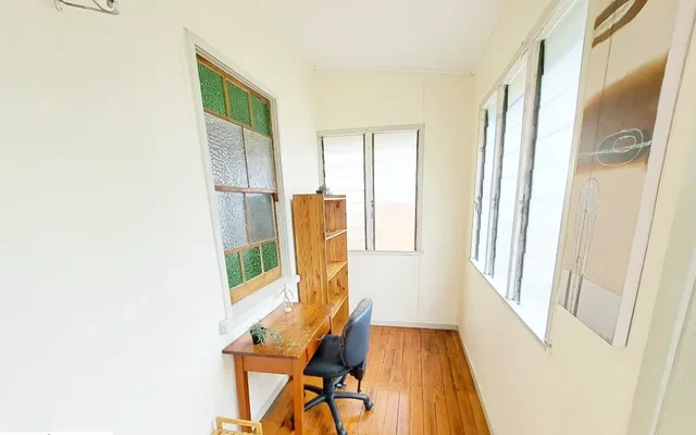 Broadway St - Brisbane student accommodation - Single room