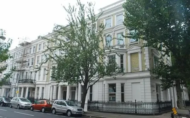 Castletown Road, London, W14 9HF 4