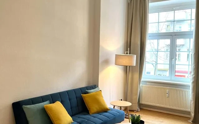 ELSA - Schoene 2-Zimmer Wohnung in Treptow 0