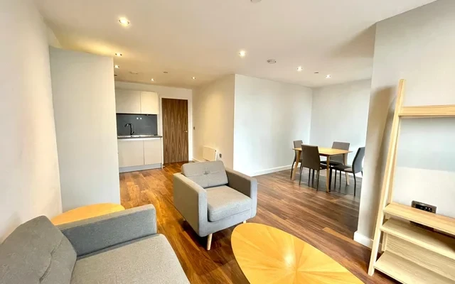 One Regent Apartment(NEX) 3