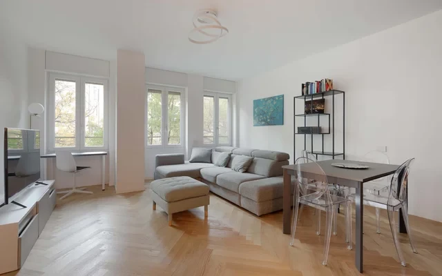Bright new apartment Porta Vittoria 0