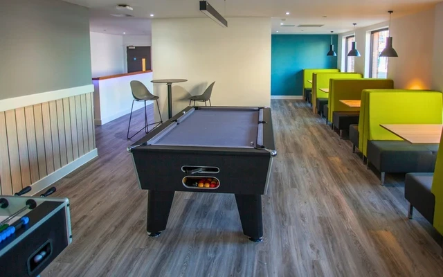 27 Magdalen Street 2