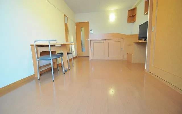 レオパレス昭和町 - Toyooka student accommodation - 202号房间(带独立厨房)