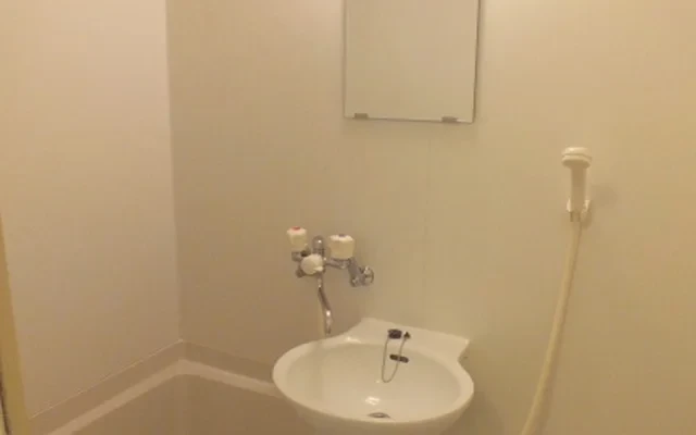 レオパレスＥａｓｔ 4