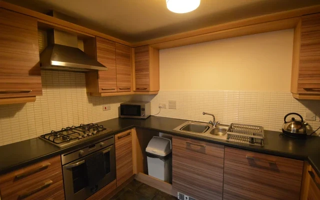 ST-4 Lingwood Court 3