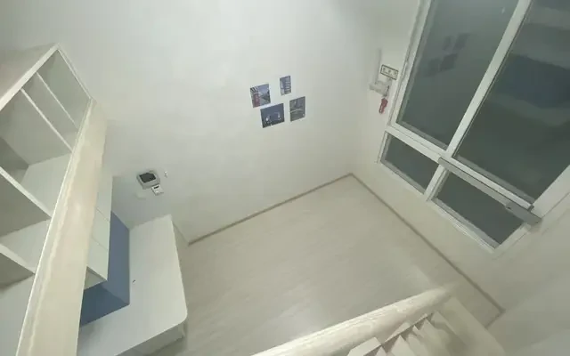 Stayhigh - Seoul student accommodation - Loft - Room 206