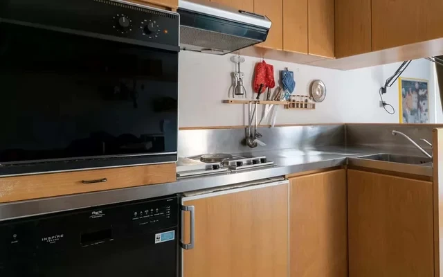 MANDRON APARTMENT 4
