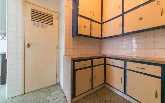 Neat double bedroom not far from Instituto Superior de Agronomia - alloggio per studenti a Lisbona - Double bedroom