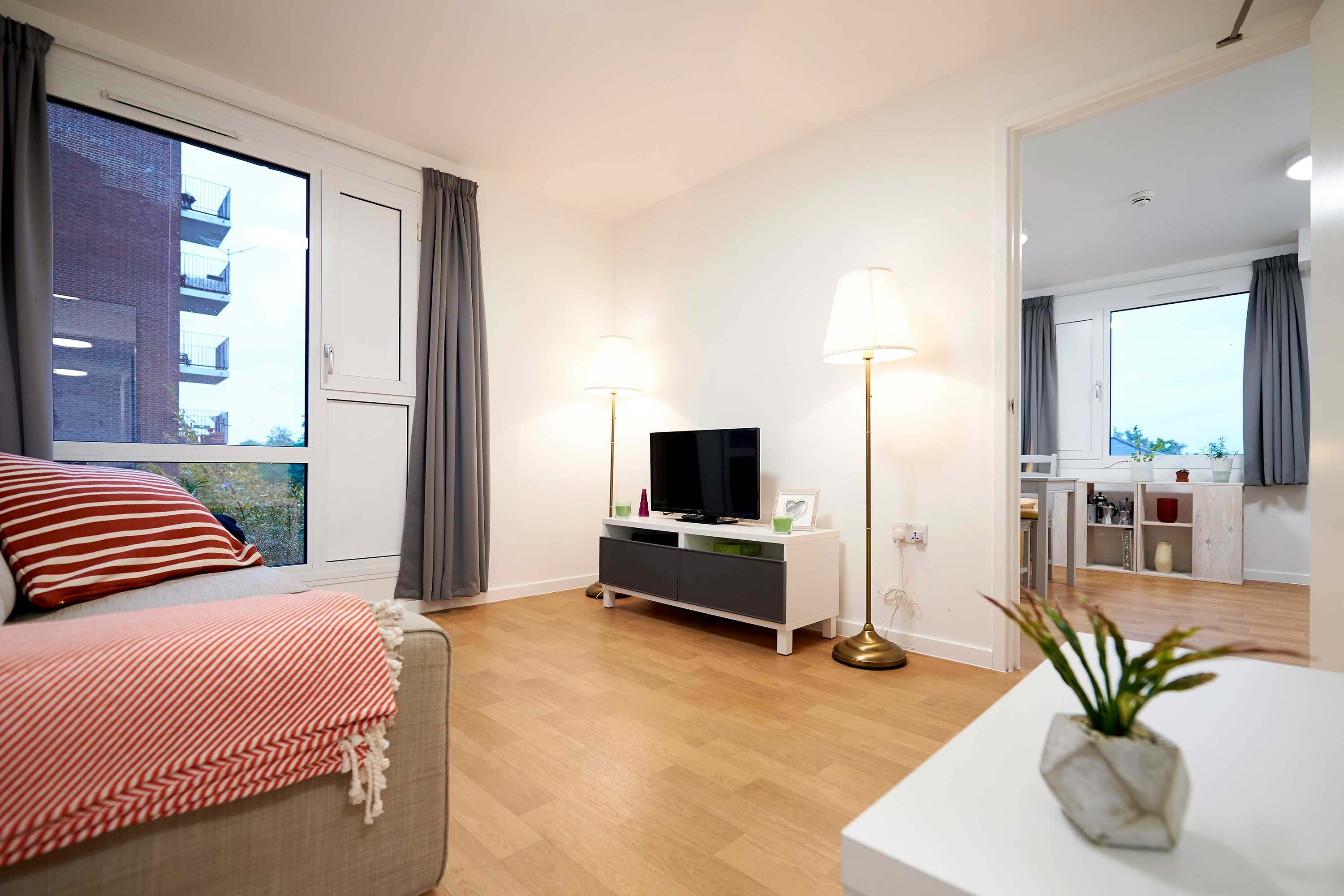 230-goldhawk-rd-shepherds-bush-london-england-w12-9pl-london-BUILDING