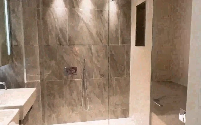 FH-South Quay Plaza - London student accommodation - 2 Bedroom 3 Bathroom Flat1101