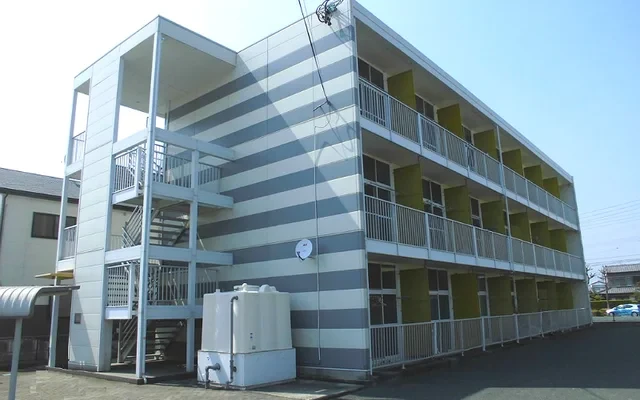 レオパレスネッスル小松 0