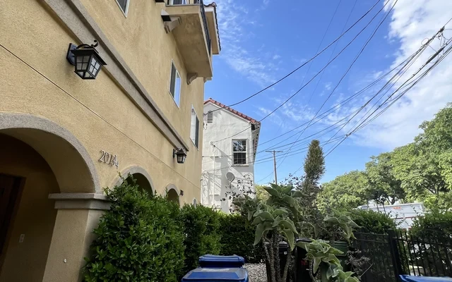2013 Raymond Avenue 3