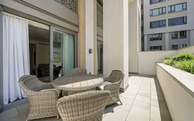 Park Crescent, Marylebone, London, W1B 1AA 0