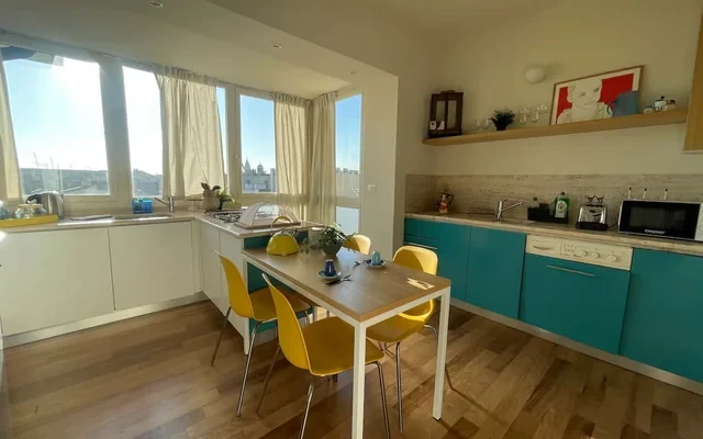 La terrazza sui tetti - Via Po 1