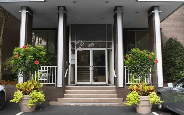 Rosslyn Vue Apartments 0