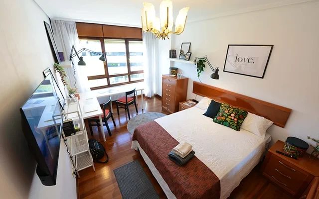San Isidro kalea Bilbao 48007 Spain 1
