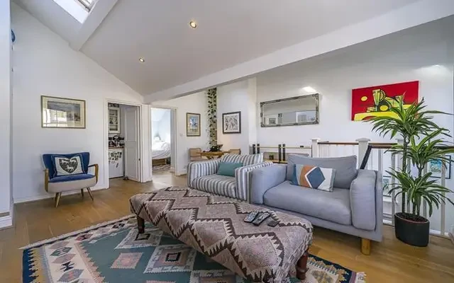 Devonshire Terrace, London, W2 3DN 0