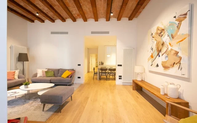 Carrer de Pau Claris 4