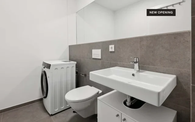 Apartment in Lisa-Fittko-Strasse, Berlin 2