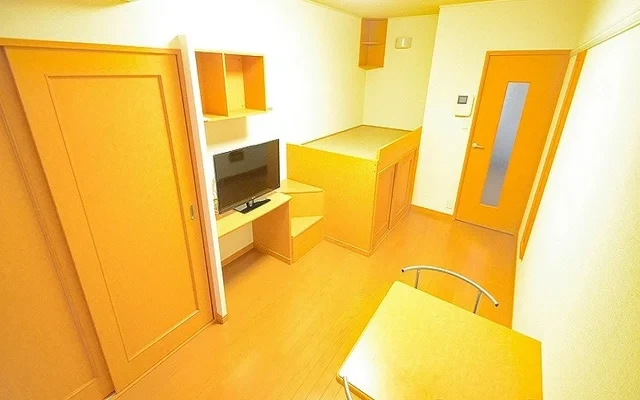 レオパレスクレール倉吉 - ที่พักนักศึกษาในเมืองซางกิช
