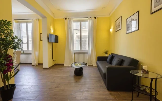 Casa Gialla 1