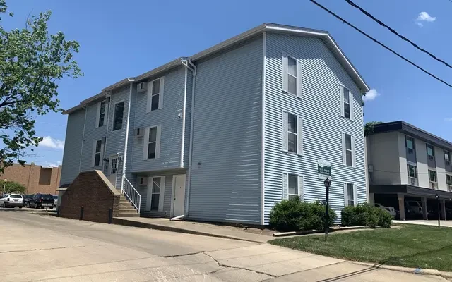 506 W. Griggs St Urbana IL 1