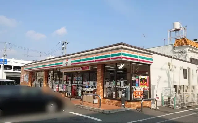 レオパレス春日 2