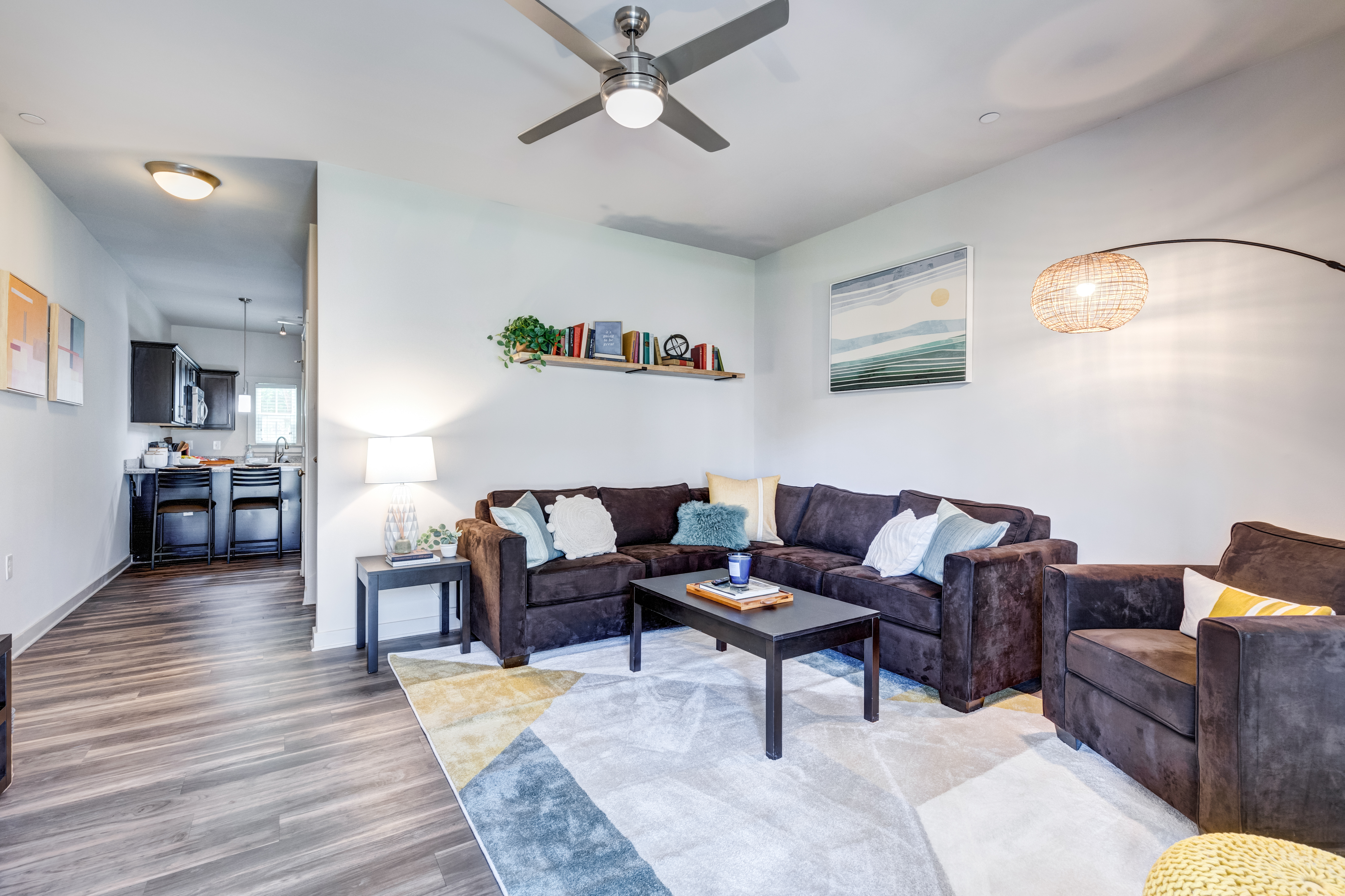 5 Bed 5 Bath Duplex Upper Deck