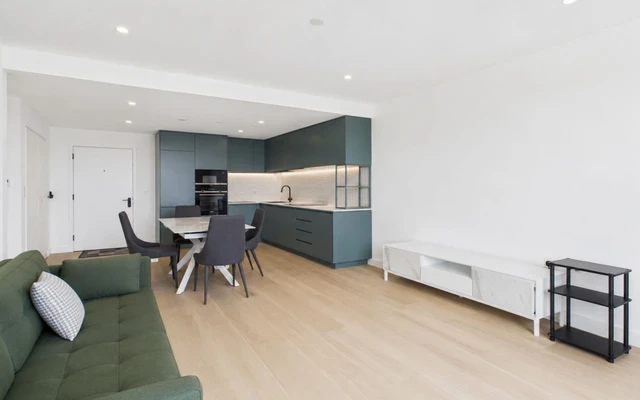 LH-20 Parkview Avenue - London student accommodation